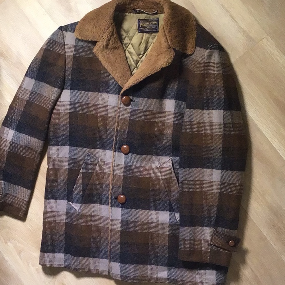 Vintage Pendleton, warm wool made in Portland Oregon large jacket